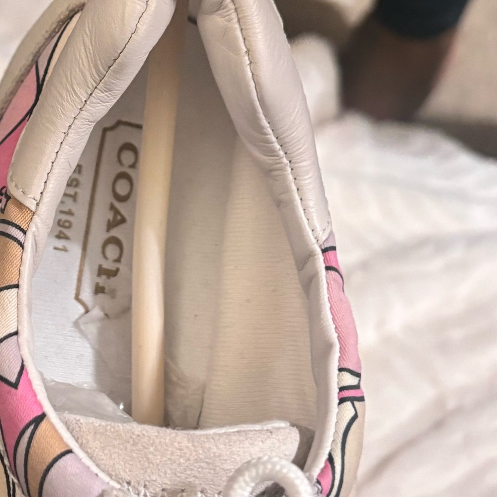 COACH Katelyn Tan White Lace Up Sneakers Suede Size 9M. New. No Box - Picture 8 of 9